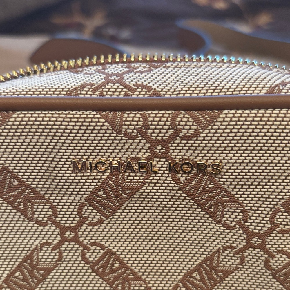 Michael Kors Beige and Brown Belt Bag - Picture 2 of 9